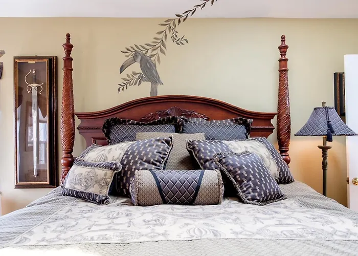 Gaslight Bed & Breakfast